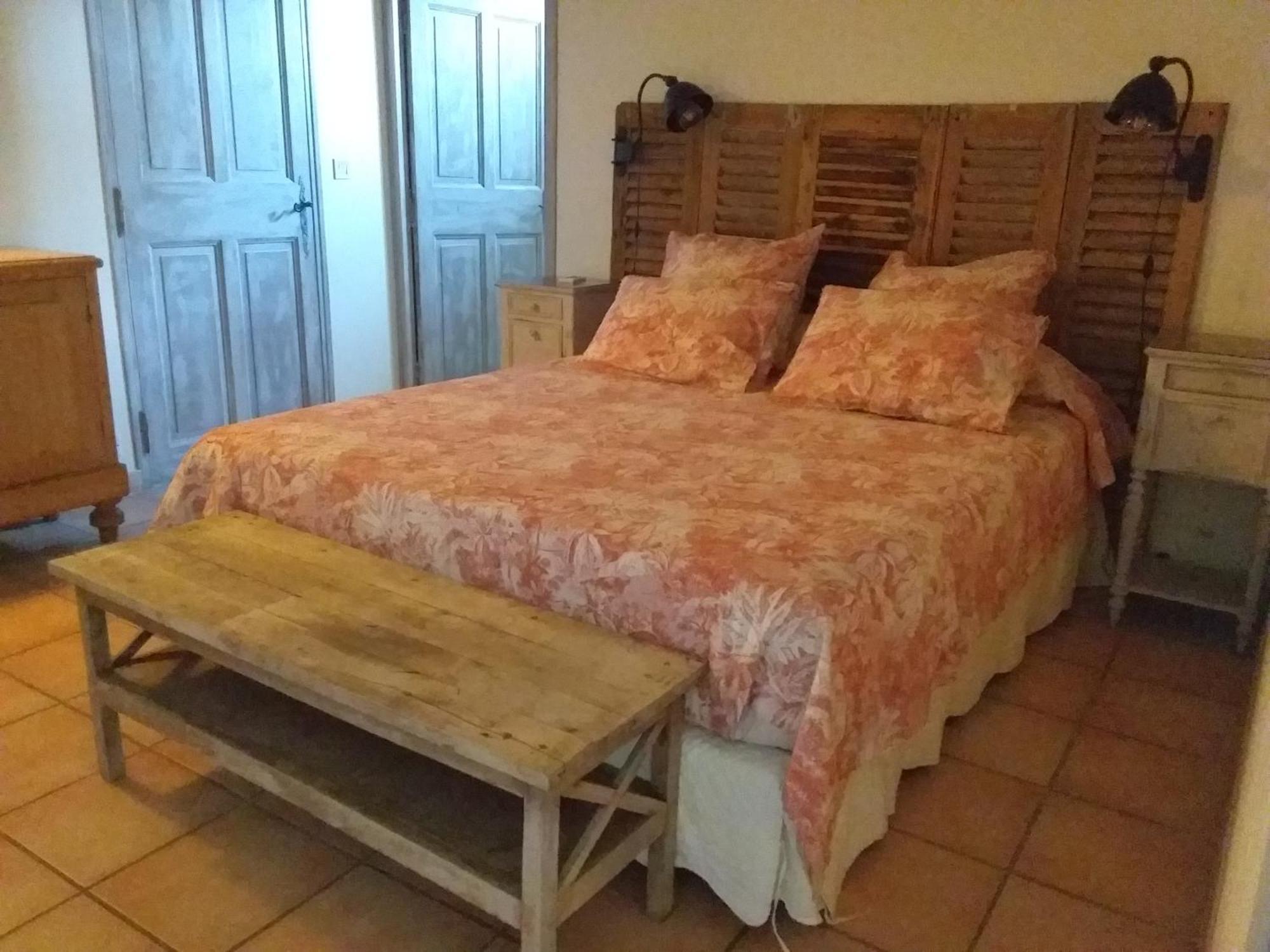 Chambre Pour 2 Personnes Avec Salle De Bain Privee Tourves Екстер'єр фото